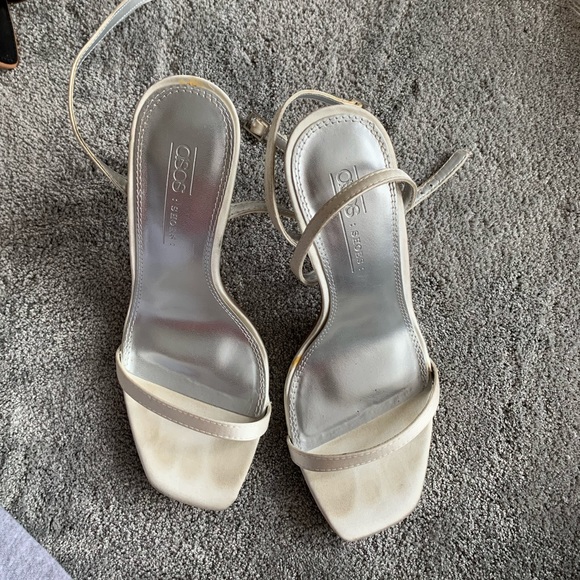 Heels - Picture 1 of 3